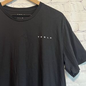 Tesla Spell Out Logo Men’s Black Short Sleeves T-shirt Top Crewneck